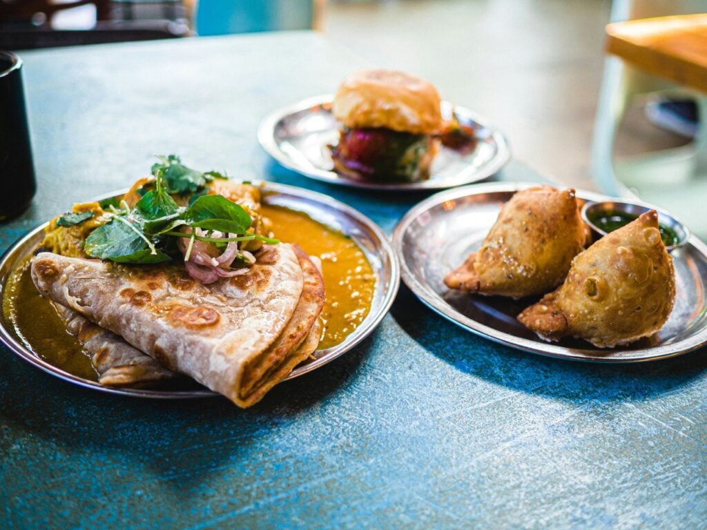 Drie bordjes met plantaardig eten van The Old Soul in Amsterdam